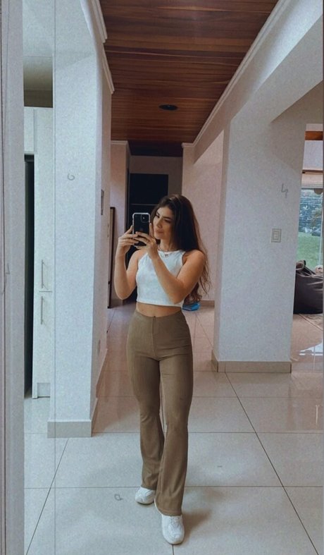 daniii bee1999 pornstar pretty images