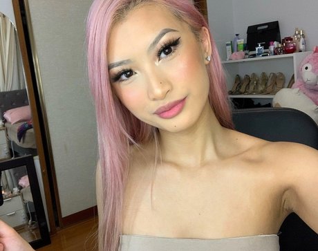 Nancy Huynh naked star photos