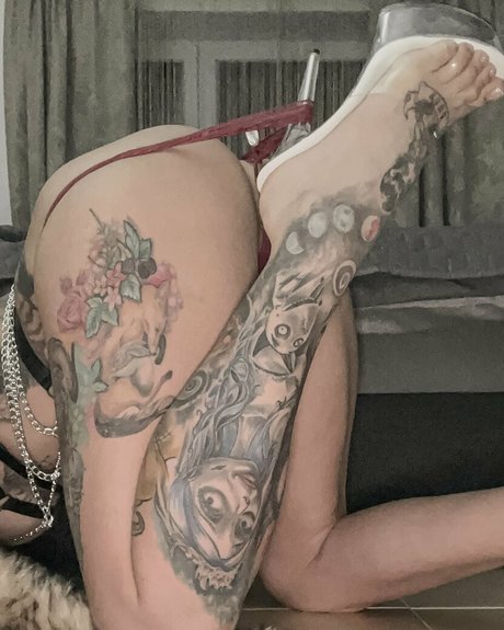 Nessyfox pornstar sexy picture