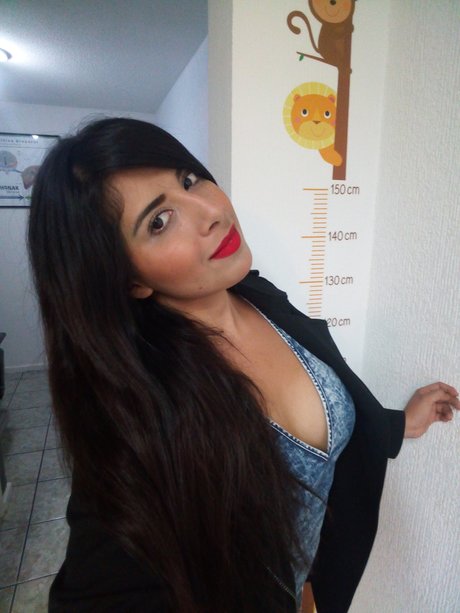 Elda De La Torre erotic actress gallery