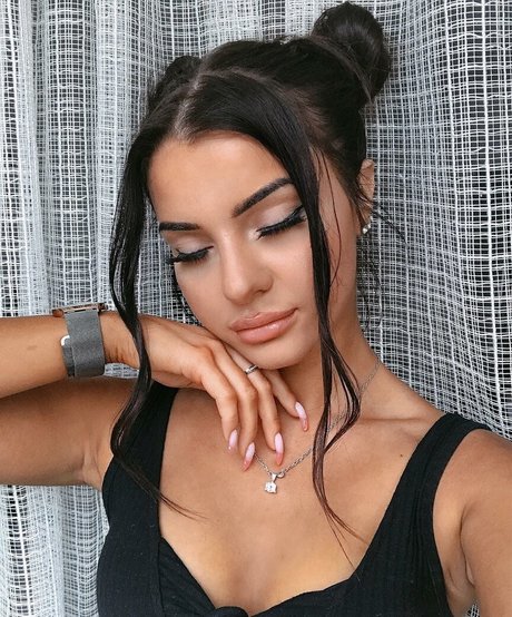 Pamela Borek star hd pictures