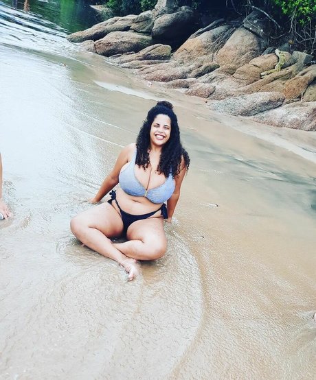 Mayla Coimbra Profile pic