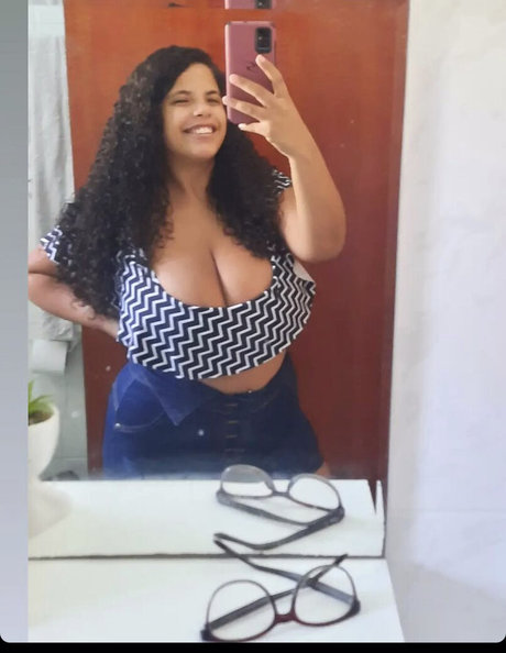 Mayla Coimbra hd star gallery