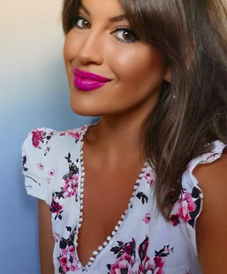 Vicki Walker sexy model pictures