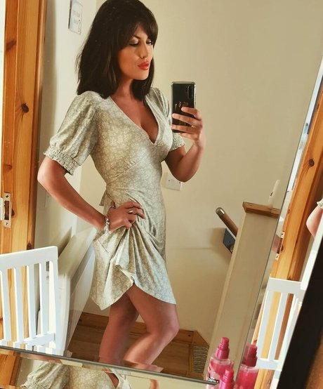 Vicki Walker pretty star photos