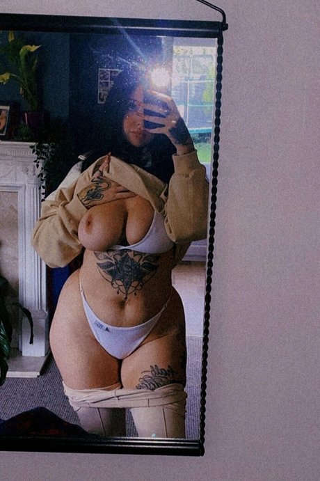 Ren Parker hot pornstar img