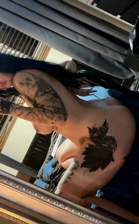 Ren Parker porn model img