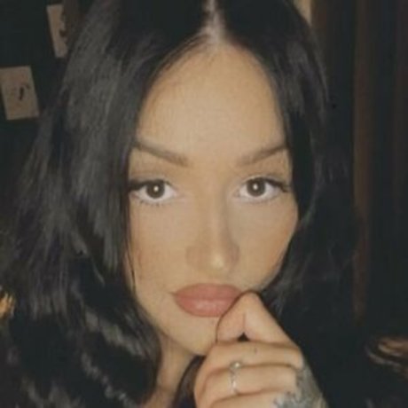 Ren Parker pornstar photo