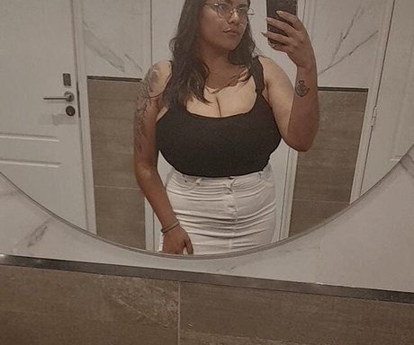 Marlii Rodriguez pretty pornstar gallery