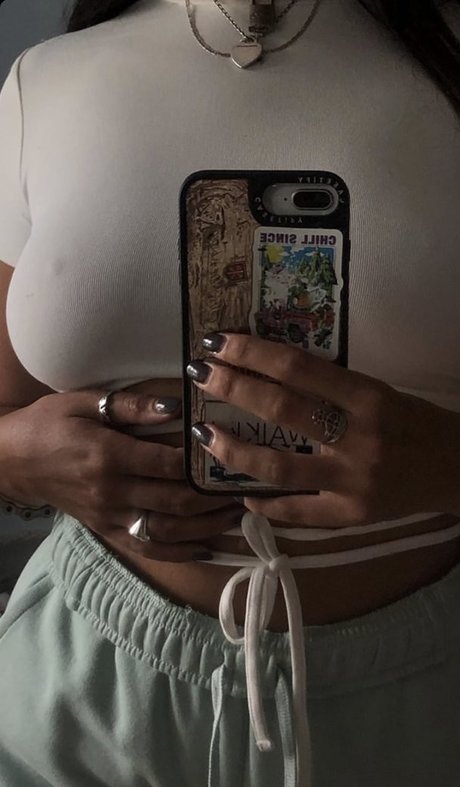 Ceara Maya nude model pic