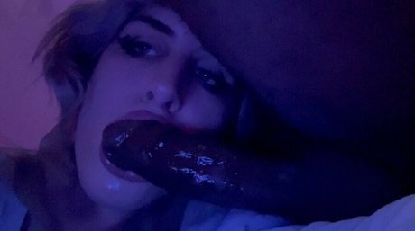 Zelda McKay nice pornstar pictures