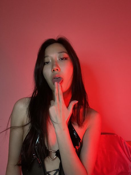 Eulakim sexy pornstar gallery