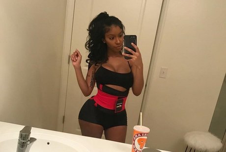 Realamarie exclusive pornstar pictures