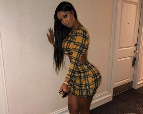 Realamarie porn actress photo