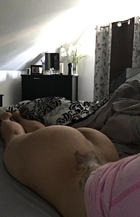 iamjessenia perfect star archive