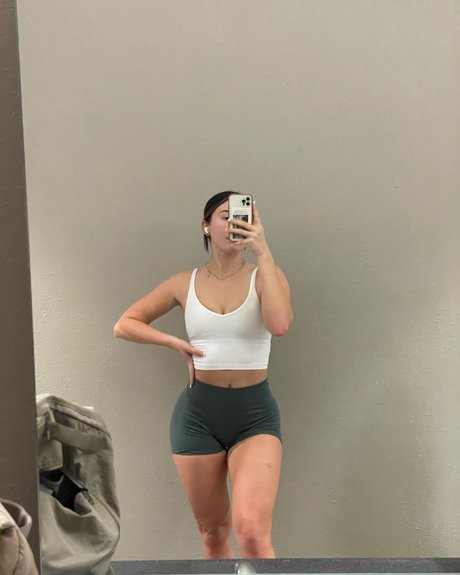 Courtney Dow pornstar hd photos