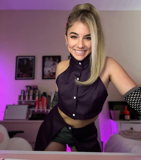 littlebunny x pornstar exclusive image