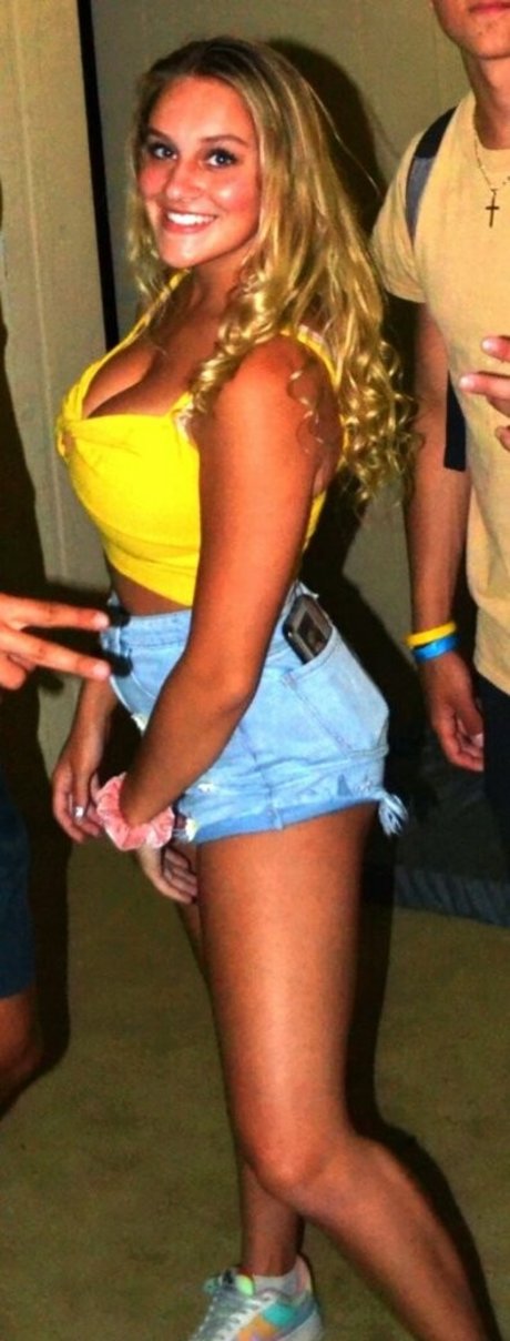 Gracie Diewald pornstar pretty photo