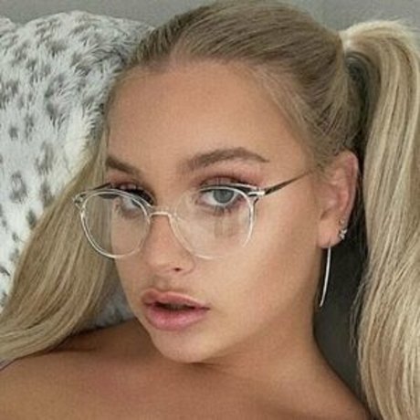 Rori Rain hd pornstar img