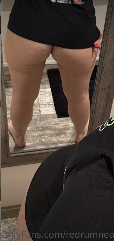 Redrumnealey pornstar pretty photo