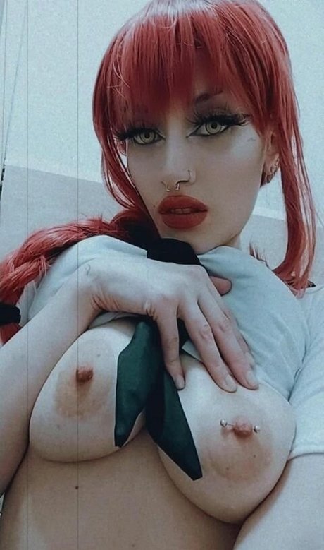 Wolfycornia model sexy photo