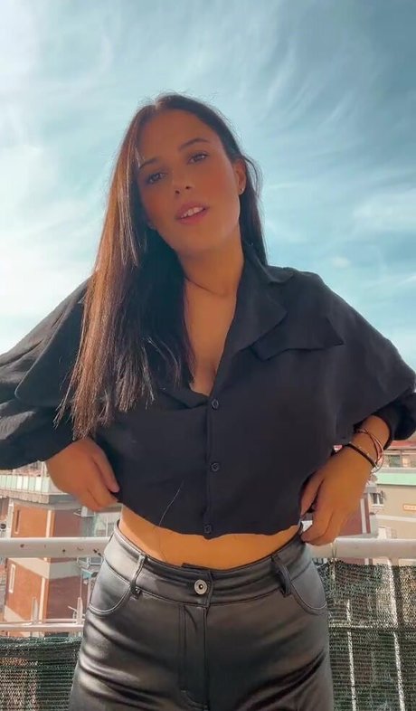 Maria Vittoria model pretty photo