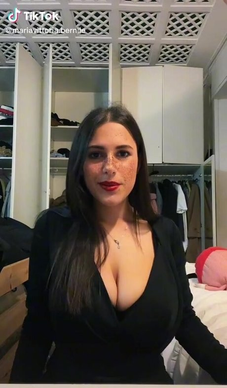 Maria Vittoria hot actress img