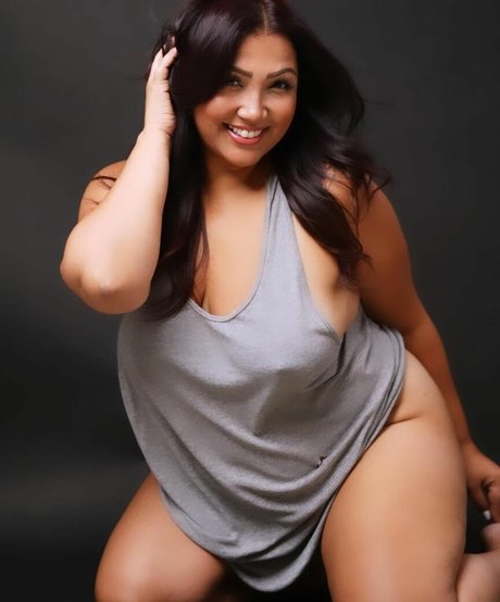 Aziastar model xxx gallery