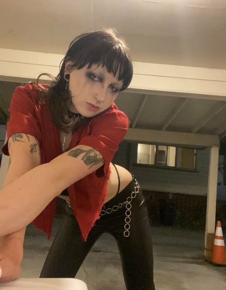 gothbimboxxx beautiful star pic