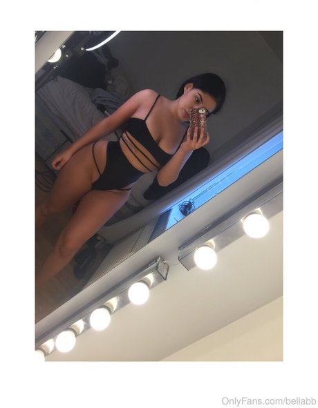 Bella Lagares erotic model images