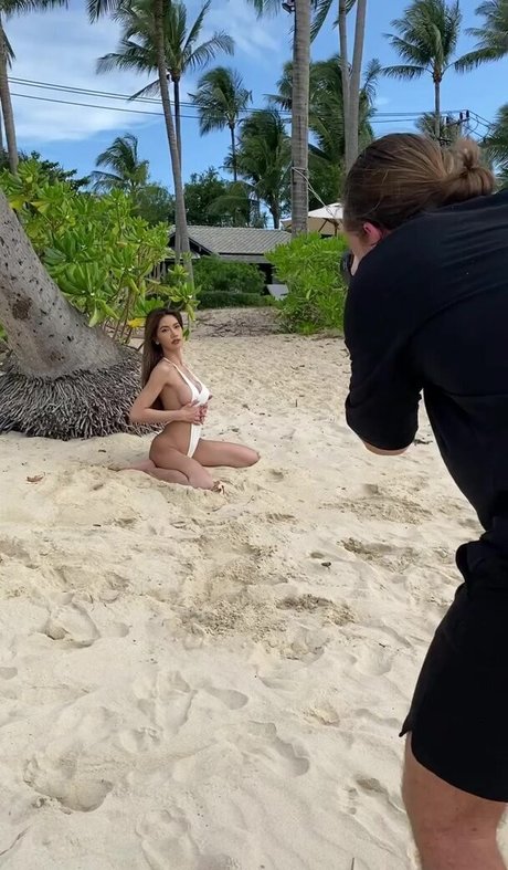 Foxy Fuengfah star high quality photos