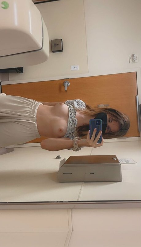 Nicole Shelby hot star gallery