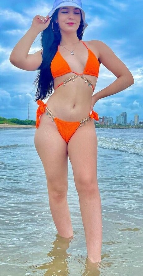 Mari Robattini naked model archive