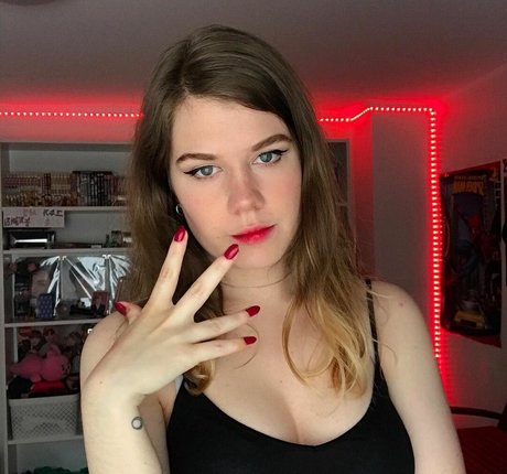 Teddy Mecheto hd actress pictures