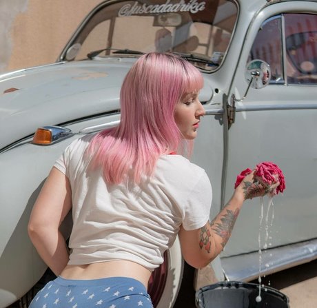 Candy Drika model top picture