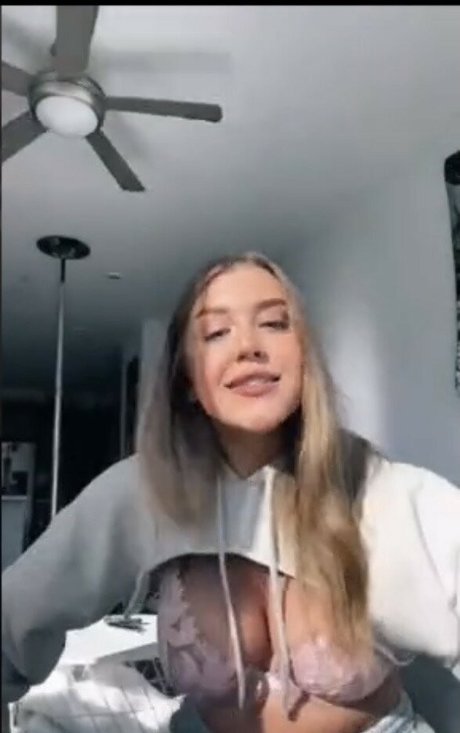 Rochelllle model sex img