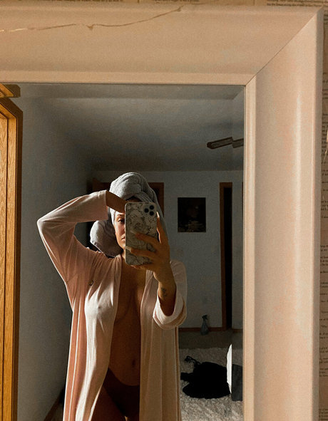 Rochelllle star xxx picture