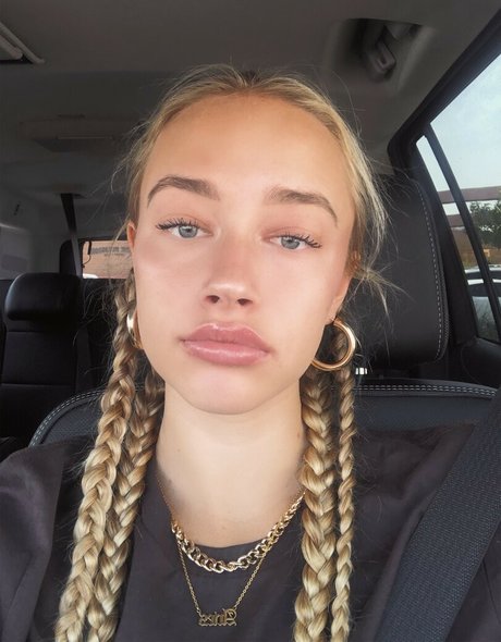 Mia Mastrov model nudes gallery