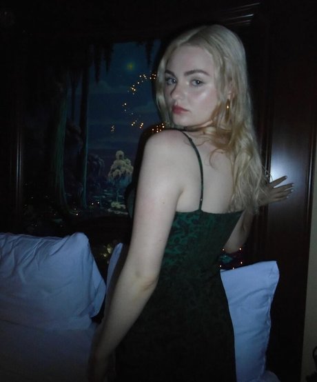 Morgan Lily model pornographic pictures