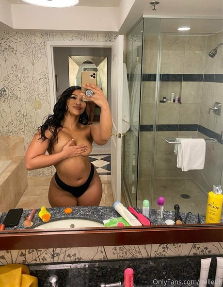 RielleUK model pretty images