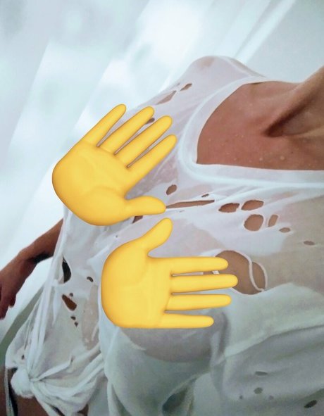 Dana Adiva pretty model image