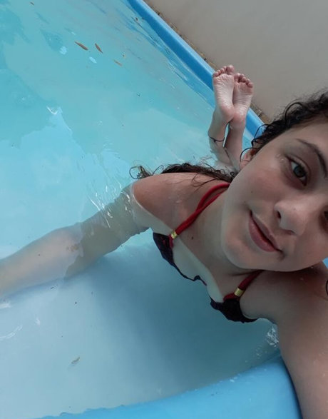 Pezinhos Da Jhenny porn star picture