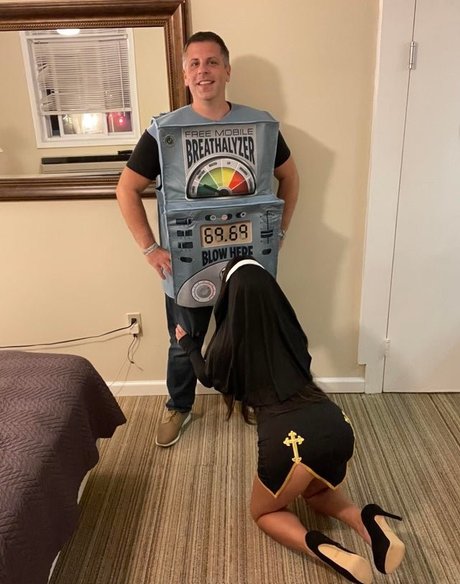 Nudiststreamer model beautiful pic