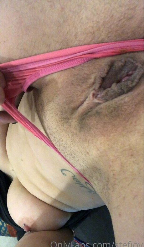 Stefanie Joy erotic pornstar photos