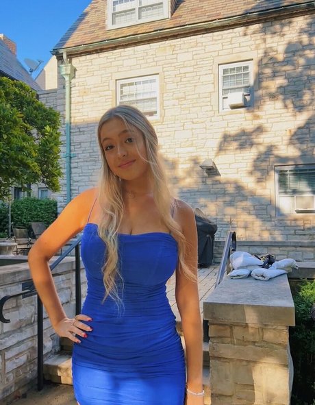 Alina Fernandez star naked pic