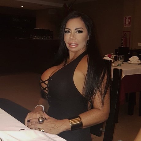 Carolina Luna model beautiful pictures