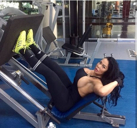 Carolina Luna pornographic model photos