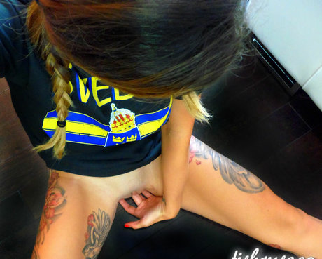 TJHeart pornstar sex img