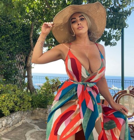 Fiona S pornstar adult images