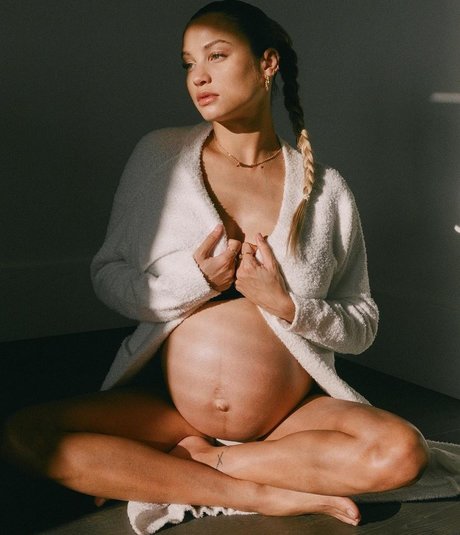 Rose Bertram high quality model pictures